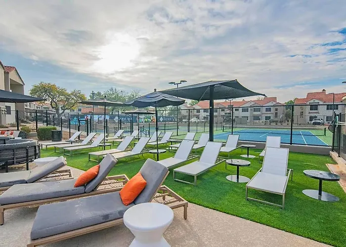 Barrett-Jackson Westworld Heated Pool Near Mayo * Scottsdale